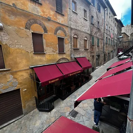 Vicolo 17 *